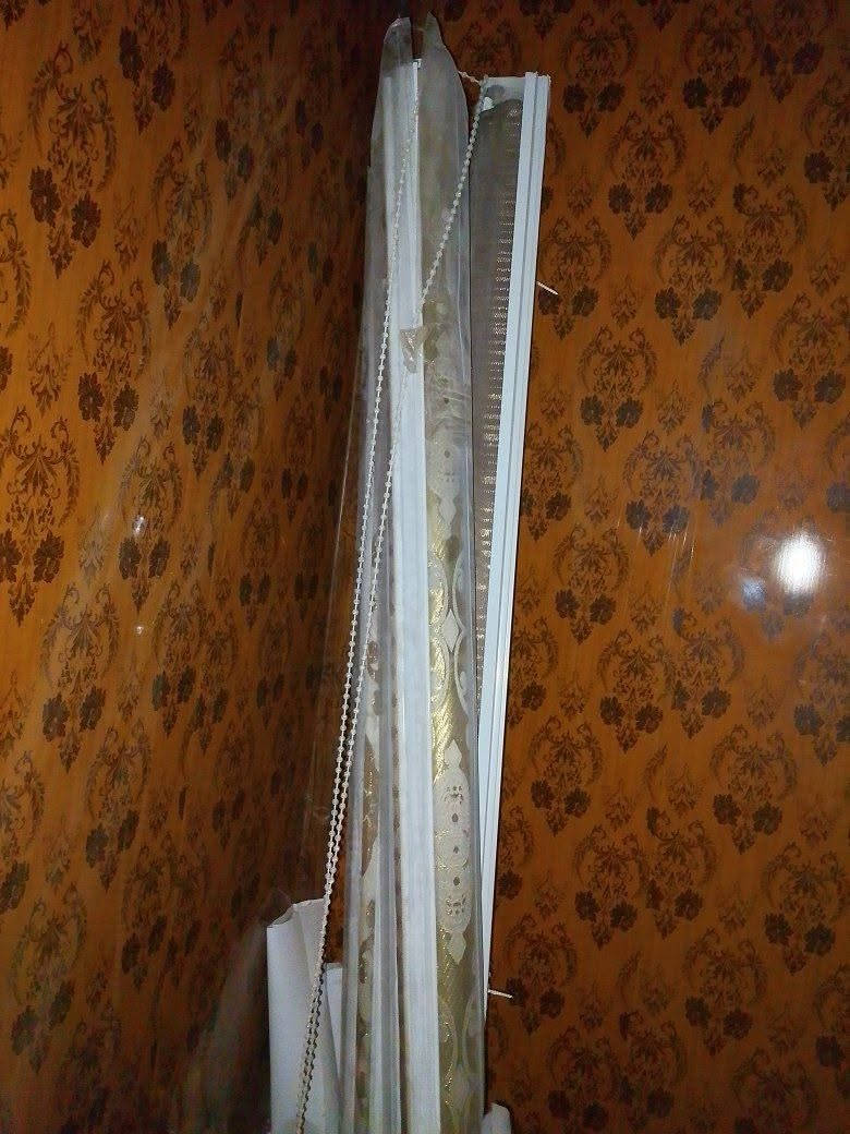 اغراض للبيع المستعجل 
تانكي جديد مابي اي ضرر ب60
ميز بلازمه ب30
بردات جدد مامستخدم ب15 الوحده 
طاولات زجاجيه 5 ب50
طاوله خشبيه ب25
