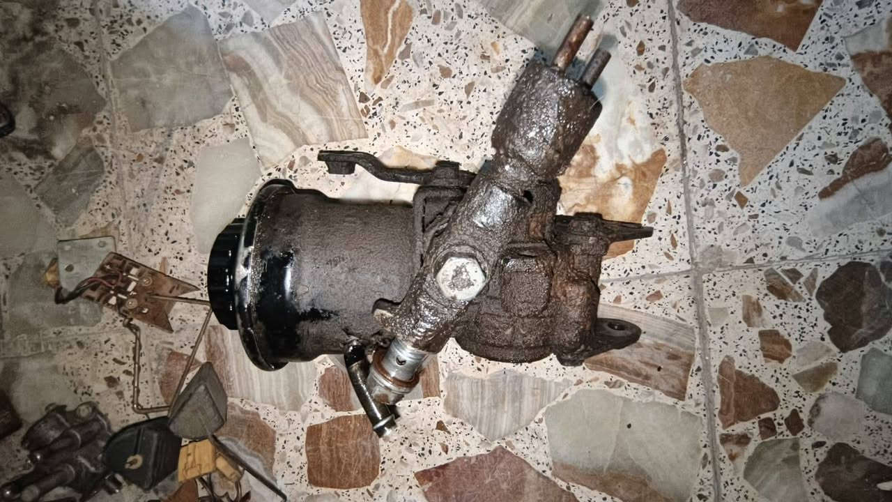 جويتر عدد ثنين
واير لك اصلي
طوافات 3
باور ستيرن
تخم نوزل اصلي حاويه
شريط ستيرن  اصلي 
حساس مابي سنسر اصلي
حساس طرق او دوانز
كلهن حاويه ونظاف
ابيع شلع وسعر مناسب 
بغداد مدينة الصدر 
***********
