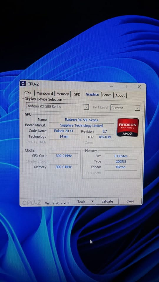 مواصفات جهاز الكمبيوتر (PC Specifications):
* المعالج (CPU): Intel Xeon E5-2680 v4 (14 نواة / 28 مساراً، بتردد أساسي 2.40 جيجاهرتز)
 * اللوحة الأم (Motherboard): MACHINIST X99-RS9 (V1.11)
 * الذاكرة العشوائية (RAM): 16 جيجابايت DDR4 (مقسّمة على قطعتين 8×2 بتردد 2400 ميجاهرتز وتعمل بنظام Dual Channel)
 * كرت الشاشة (GPU): Sapphire Technology Radeon RX 580 Series (بسعة 8 جيجابايت GDDR5)
 * التخزين (Storage): قرص تخزين سريع Lexar SSD NM620 بسعة 1 تيرابايت (NVMe)
كل شي اصلي
 * نظام التشغيل:  Windows 11 proمنسق وجاهز للاستخدام
*********** اتصال وتساب 
بغداد يوجد توصيل
