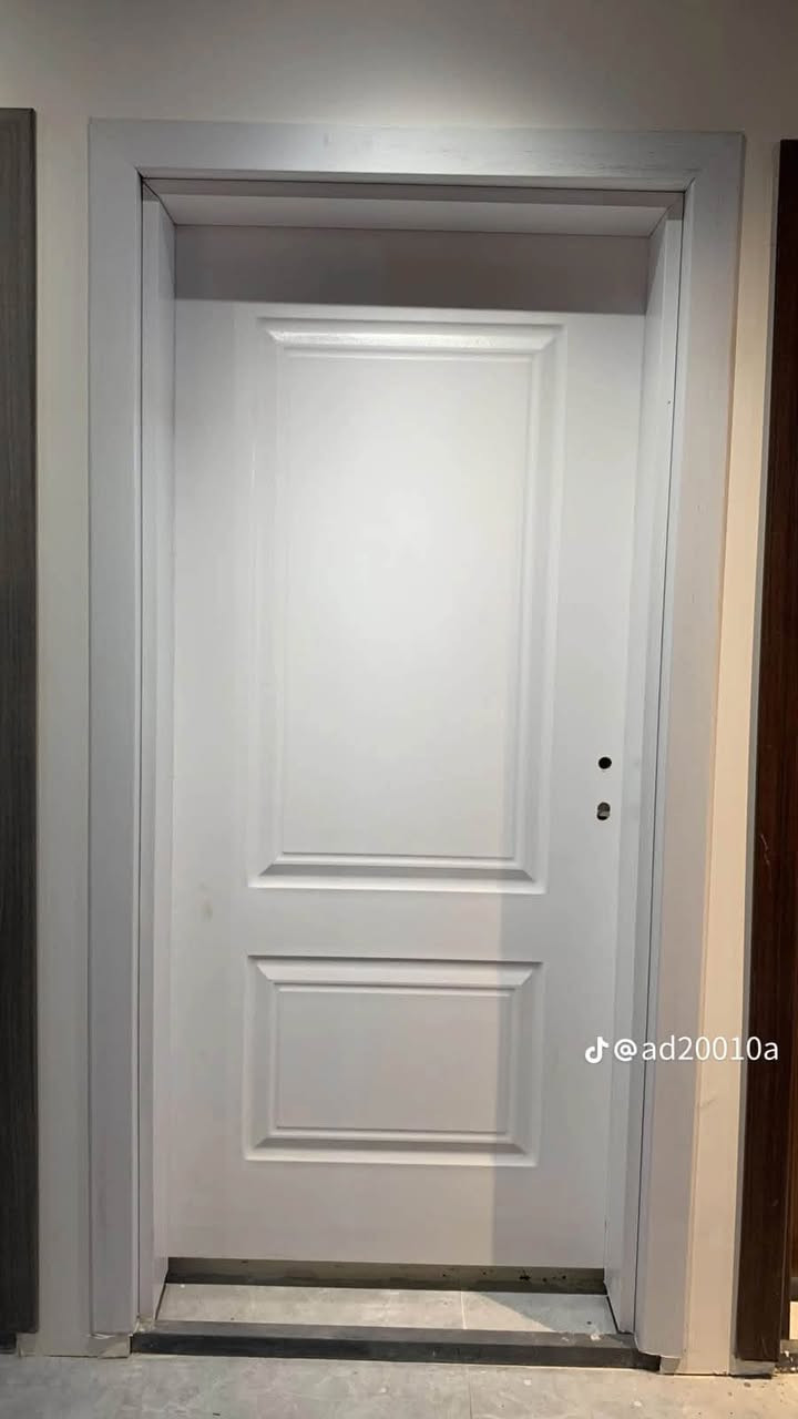"من الرسم الهندسي إلى التركيب النهائي ، نحن رفقاؤك في رحلة بناء منزل أحلامك بتصاميم خشبية تُنفذ خصيصاً لك"
🏠لا تتقيد بالجاهز! نحن نمنحك حرية اختيار نوع الخشب🚪، اللون، والنقوش🎨 ، بابك في معرض الضمان يُصنع خصيصاً ليعكس شخصيتك• 
يوجد لدينا تركي + مصري / دمياط 
📍 تفضلوا بزيارة معرضنا : ديالى_بعقوبة_المفرك 
 للاستفسار أو الطلب، يسعدنا تواصلكم عبر الخاص أو الاتصال على: 
☎️ ***********
وتساب ***********
