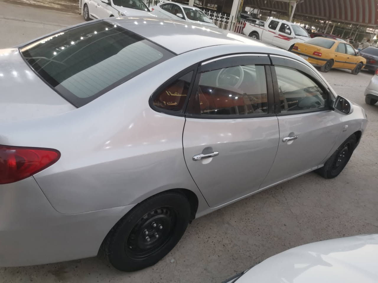 سلام عليكم افانتي موديل 9 رقم نجف سنويه لل27 كير ومحرك جدد حداديه تخم تاير جديد سياره جاهزه من كلشي تبريد ثلج سيار بيه كفر مبدل فقط مكان سياره نجف سعر 90 وبيه مجال رقم  الهاتف ***********
