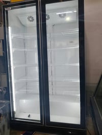 عارضة دبل باب موديل حديث العارضة بيها٣الوان اختياري ازرق وشمسي وابيض س...