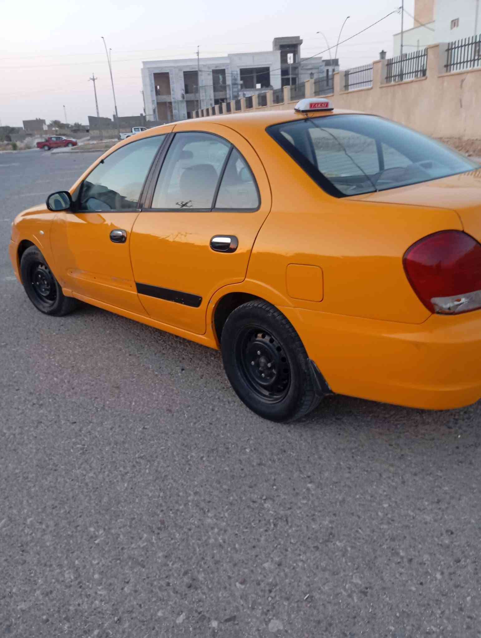 السلام عليكم 
نيسان صني موديل 11
بيها جاملغين وبنيد 
بدون ضرر الشاصي 
كير اوتو 
محرك 1800
تخم تاير جديد
هيئه غرامات مصفره 
رقم نكليزي 
السعر 77وبيها مجال 
العنوان الانبار حديثه 
تبريد ثلج الصلاة على محمد 
الاتصال ***********

