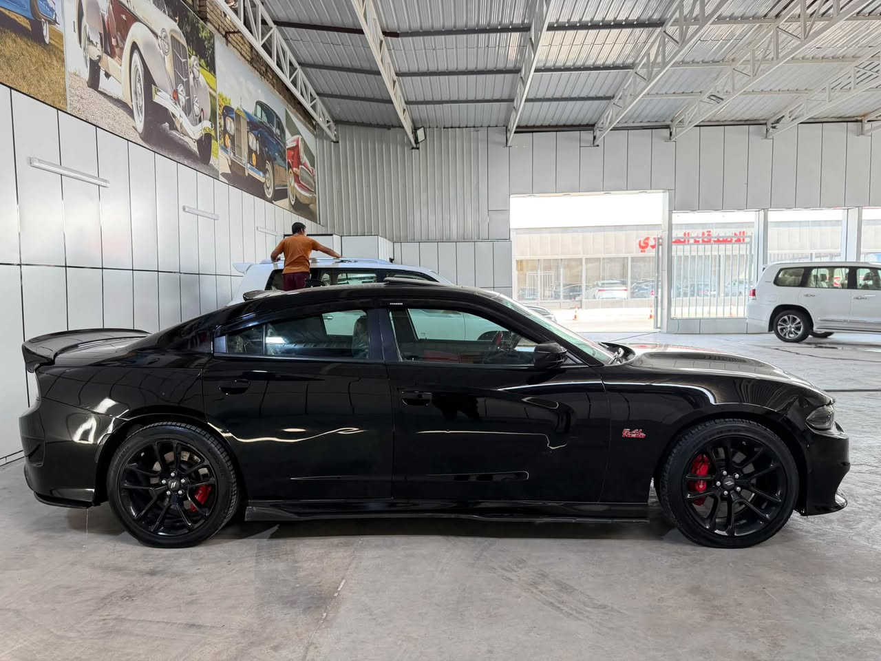 للبيع جارجر SRT  موديل  2021
السعر جداً مناسب 
كير مكينه كفاله 
محرك 8 سلندر  SRT 
السياره حلوه كلش ومصروف عليها هواي
مكان السياره بغداد 
للتواصل واتس او اتصال
***********
***********
