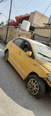 سياره للبيع مكينه كورله نكره سياره داخلها نضيفه كير ومكينه تاخذهن بكف ...