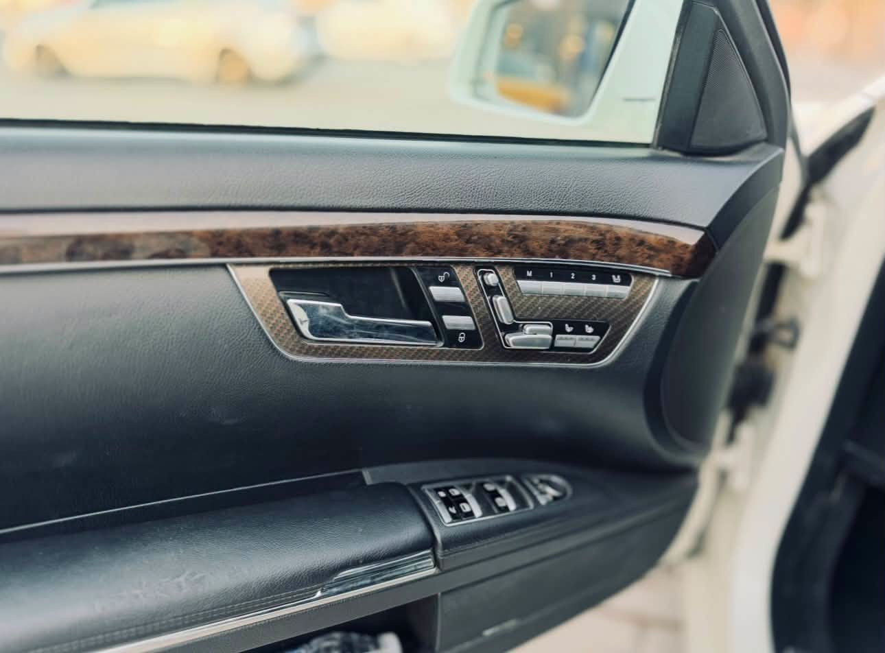 السلام عليكم للبيع او المراوس حسب القناعة مارسيدس S350 2011 مكفولة كفالة عامة حتى الدعاميات 5 بردات 
رقم اربيل هزة سنوية ارقام كلها جدد تحويل اووكالة 

مكان السيارة بغداد 

للاتصال // ***********
للاتصال// ***********
