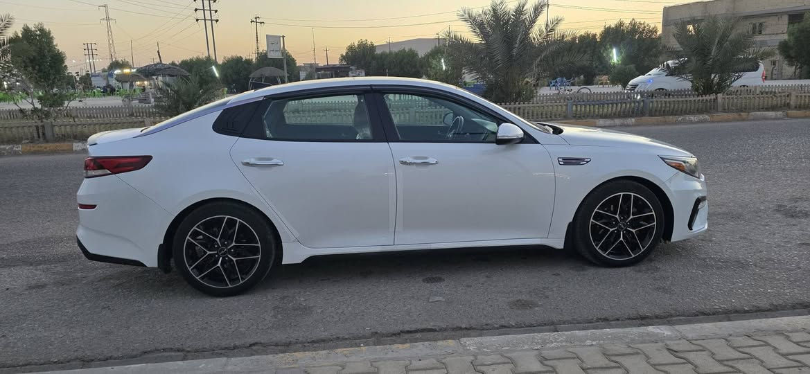 2019 وارد امريكي فول مواصفات S كفالة 
دخول السياره فقط دعامية امامية رقم بغداد بأسمي سونار موجود وصور الحادث موجوده
 مكان السياره ديوانية السعر 150 وبيه مجال
 ***********
