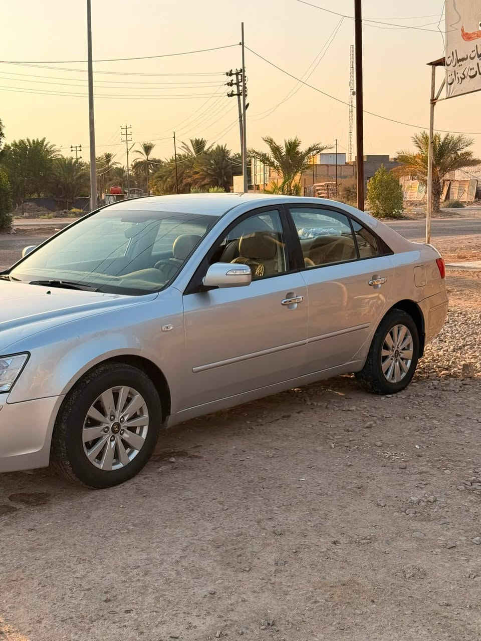 سوناتا 2009 وارد كوري خط واحد بانزين فقط
رقم سليمانيه دولي هزه وفحص وسنويه جديد

تريد تحويل او وكاله حسب رغبت المشتري 

جاهزه مكينه وكير وحداديه وتبريد وتايرات 

محرك 2000 دوش 

بيها جاملغ خلفي صبغ فقط والباقي كفاله 

‭***********‬

‭***********‬

العنوان بابل الشوملي 

السعر 113 بيها مجال بسيط
