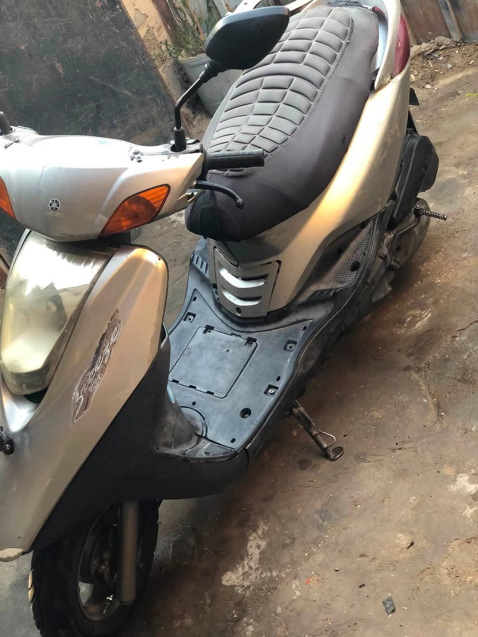 بريز للبيع شغال سلف و عندو كهربائيات شغال بيها كفرتها بلادية مختمة بيع كوم حديد سعر ٣٢٥ المكان بغداد ***********
