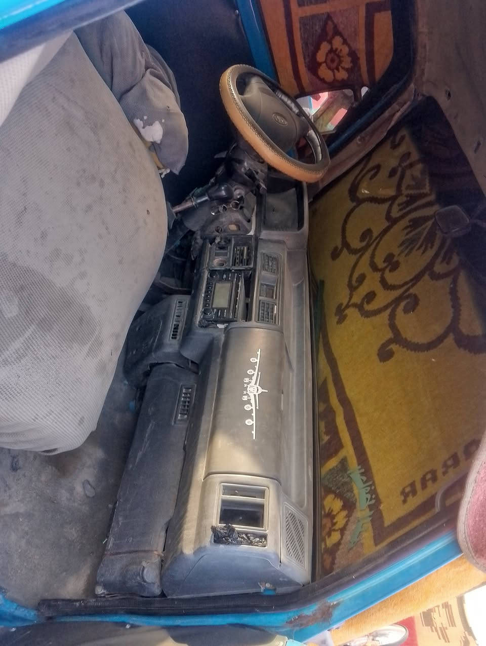 السلام عليكم كيا حمل للبيع موديل ١٩٩٦ تحويل مباشر السنويه صاقطه ٢٠٢٤ السياره مكفولة من كلشي عده المكينه بيه تبخير العنوان ناصريه ***********  السعر 33بيها مجال
