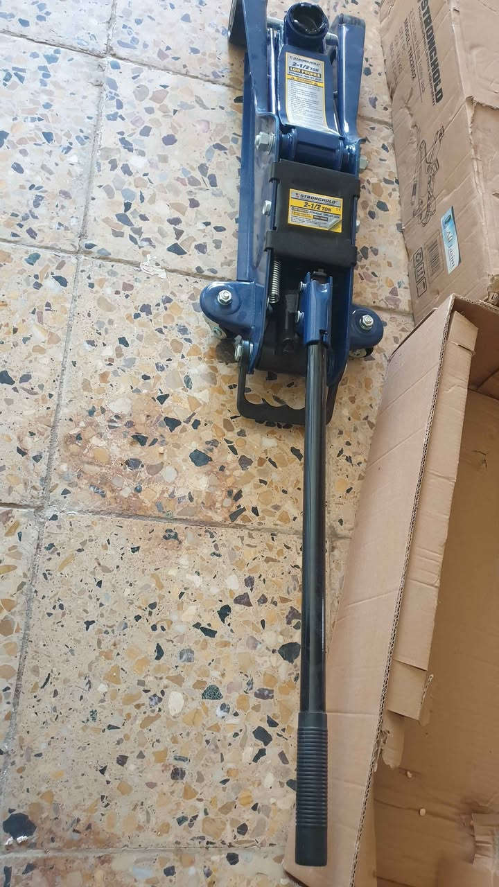 جك كبير جديد غير مستعمل سعرة ٦٠ الف *********** بغداد, العراق
