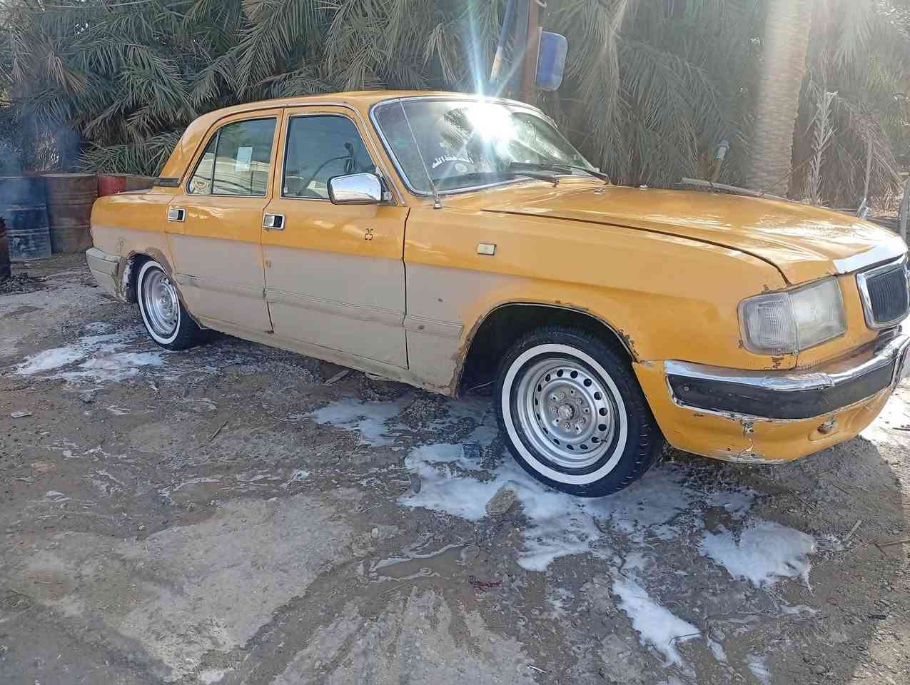 فولكه • سيدان • جلد ابيض