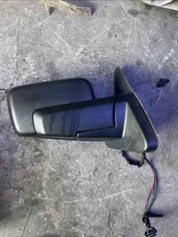 مرايه جيب كوماندر جهة يمين اصليه مال وارد ونضيفه ام تحكم و هيتر سعرها ...