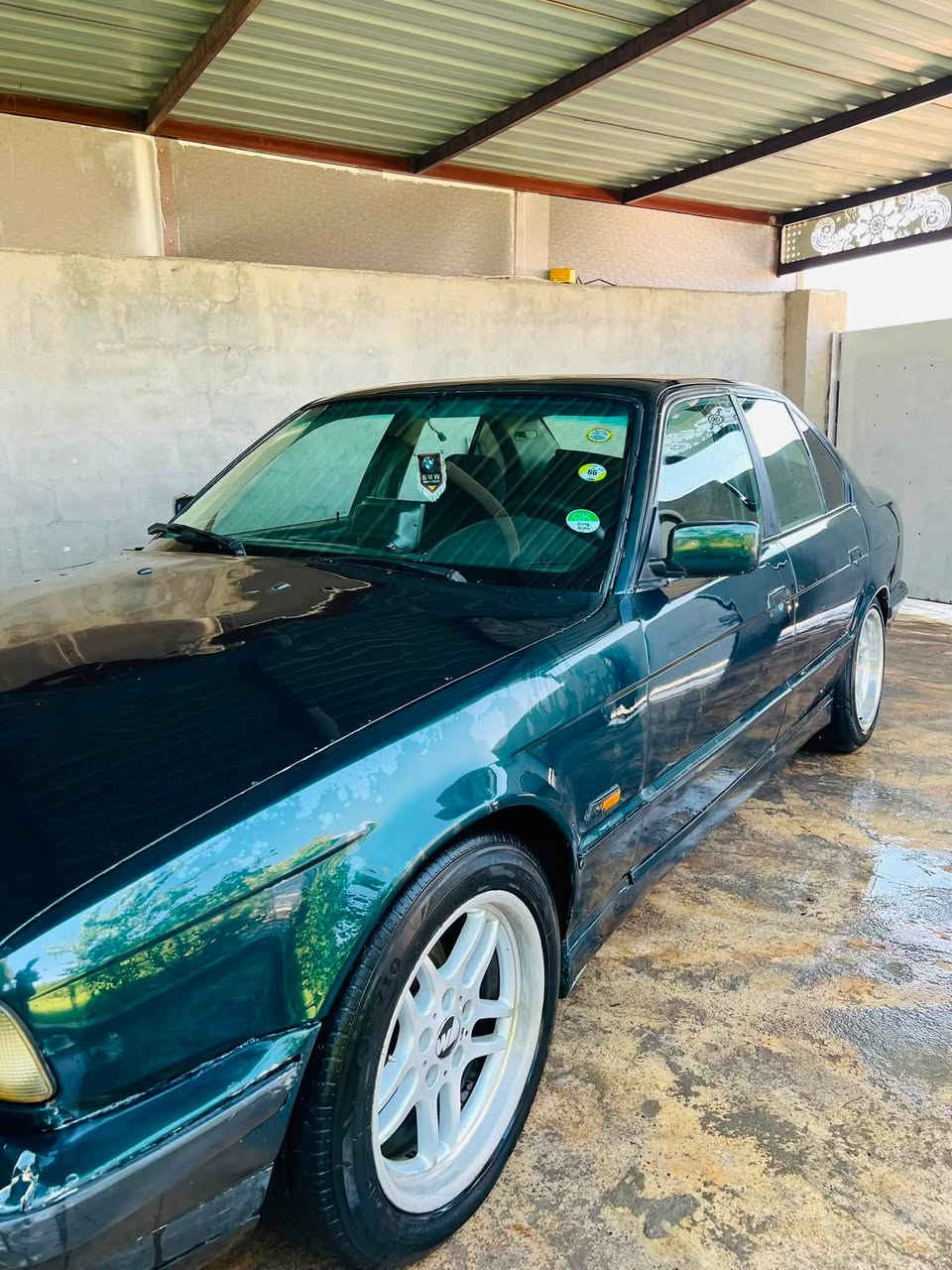 BMM  1995  525iA
موديل 1995بيلاد
بيلاد525و تؤماتيك 
ته بريت سلايد ده بل ارباگ
فول فوله 
ده عمو لئدراوي نيه 
گئر و مه كينه به شه رت
ته قه وره قه ي نيه زؤر تونده
680هه زار غرامه ي له سه ره 
دواي معامه له ده ده مه وه
***********  واتساب
