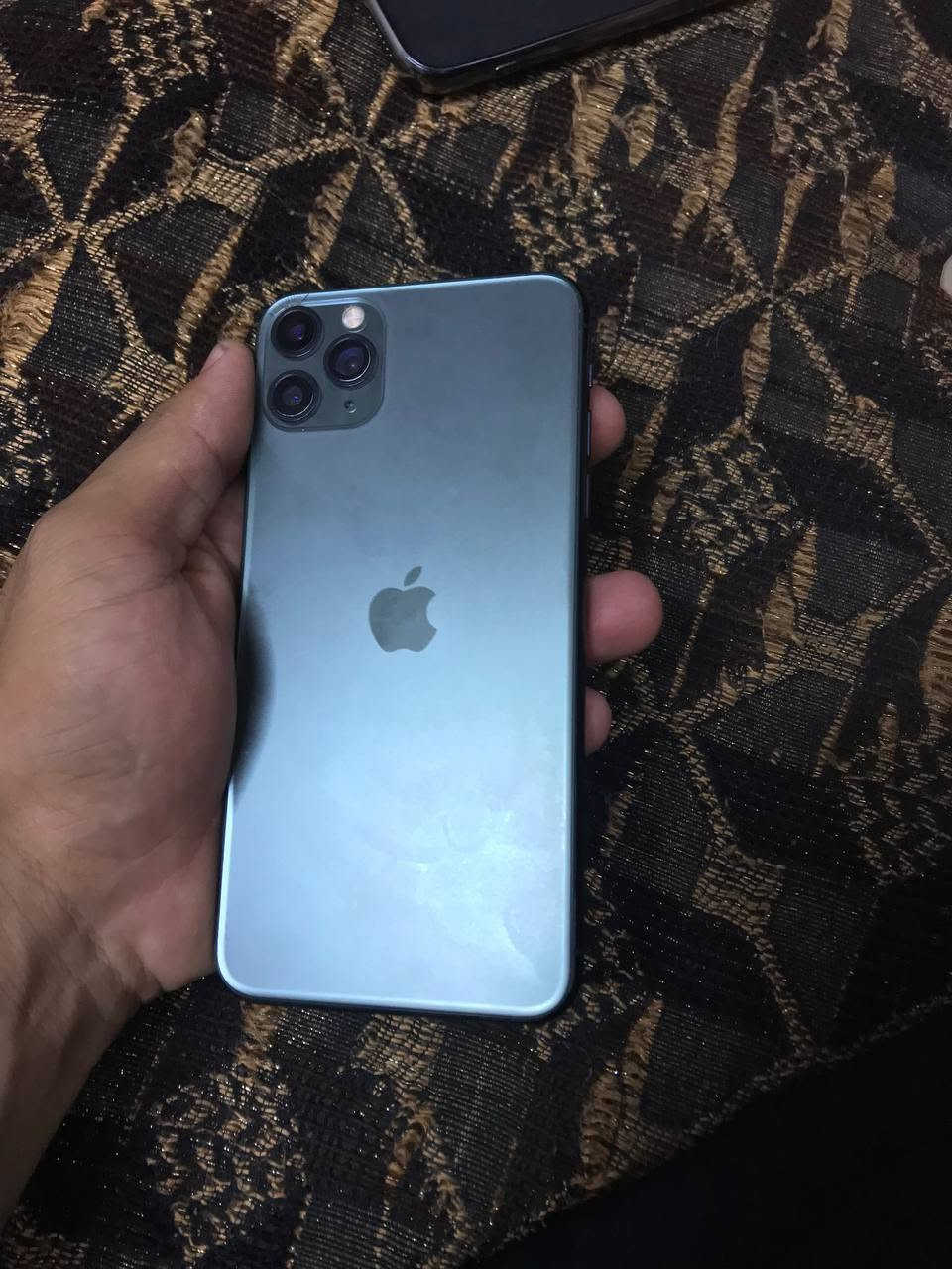 11برو ماكس 

ذاكره 512

مبدل بطاريه و شاشة 

جهاز كامل 

السعر 250قفل 

075 2194630 كورك 

*********** زين
