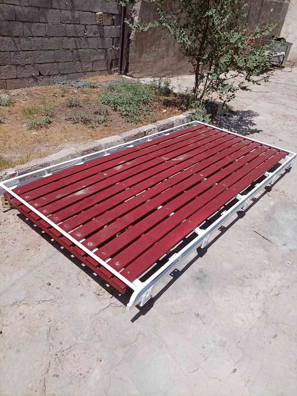 السلام عليكم سيبايه للبيع مال هايسه ام بوز جديده سعرها ٢٧٥هاتف ***********
