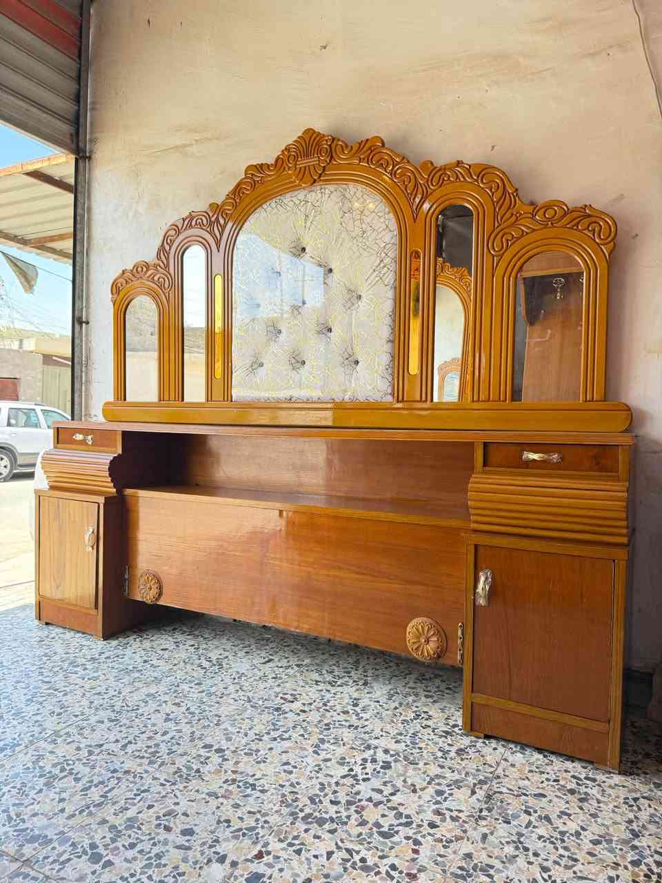 السلام عليكم 
غرفه صاج عࢪاقي مستخدام 
غرفه6 /ابواب 📌
السعر 650
نضافه 90 /💯 
معا نقل فقط داخل بغداد 
واتساب ***********
