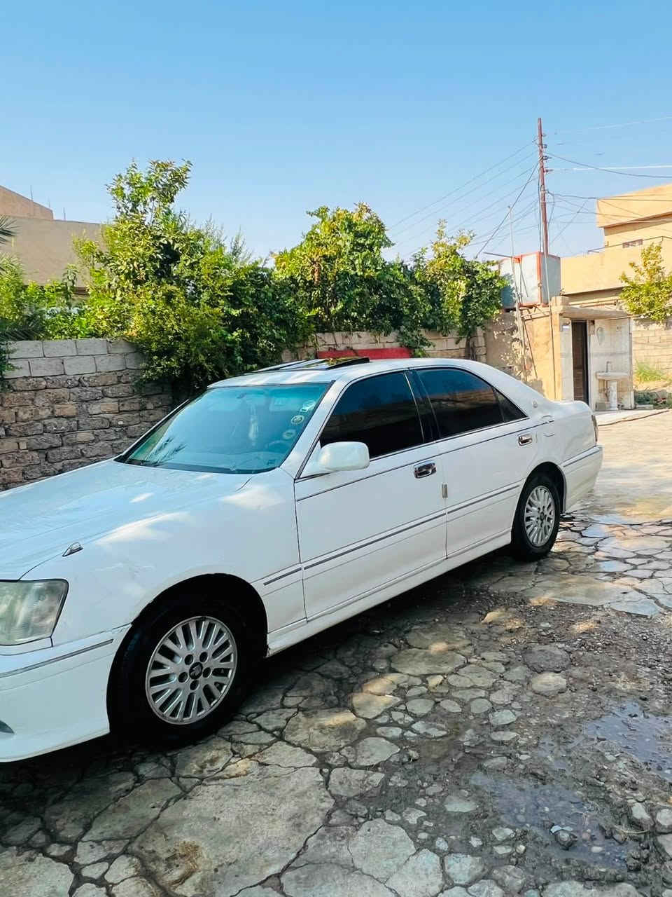 ملكه. موديل ٢٠٠٢ محرك. ديفور. زغير.  سياره. كير محرك. شرط. تبريد. ثلج. سياره. كلها.  شرط.   زنون عالي ناصي 

 سياره جديده بمعنه  السعر 30  وبيها مجال. مكاني قضاء  العلم *********** ويرهم مراوس
