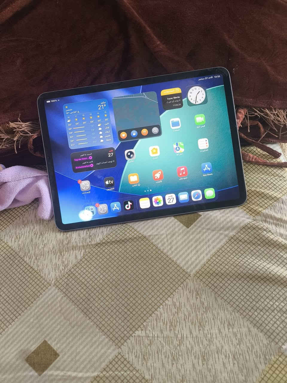 ايباد m1 برو بي فطرر بل شاشه مكاني نجف 
*********** وتساب

نص مكتوب في الصور:
- 100% حول الاسم iPad إصدار iPadOS اسم الطراز iPad Pro (١١ بوصة) (الجيل الثالث) رقم الطراز MHQR3LL/A الرقم التسلسلي JD633LWV65 الأغاني 0 الفيديوهات 12 الصور 30 التطبيقات 9 السعة 128 غ.ب. متوفرة 11,94 غ.ب.