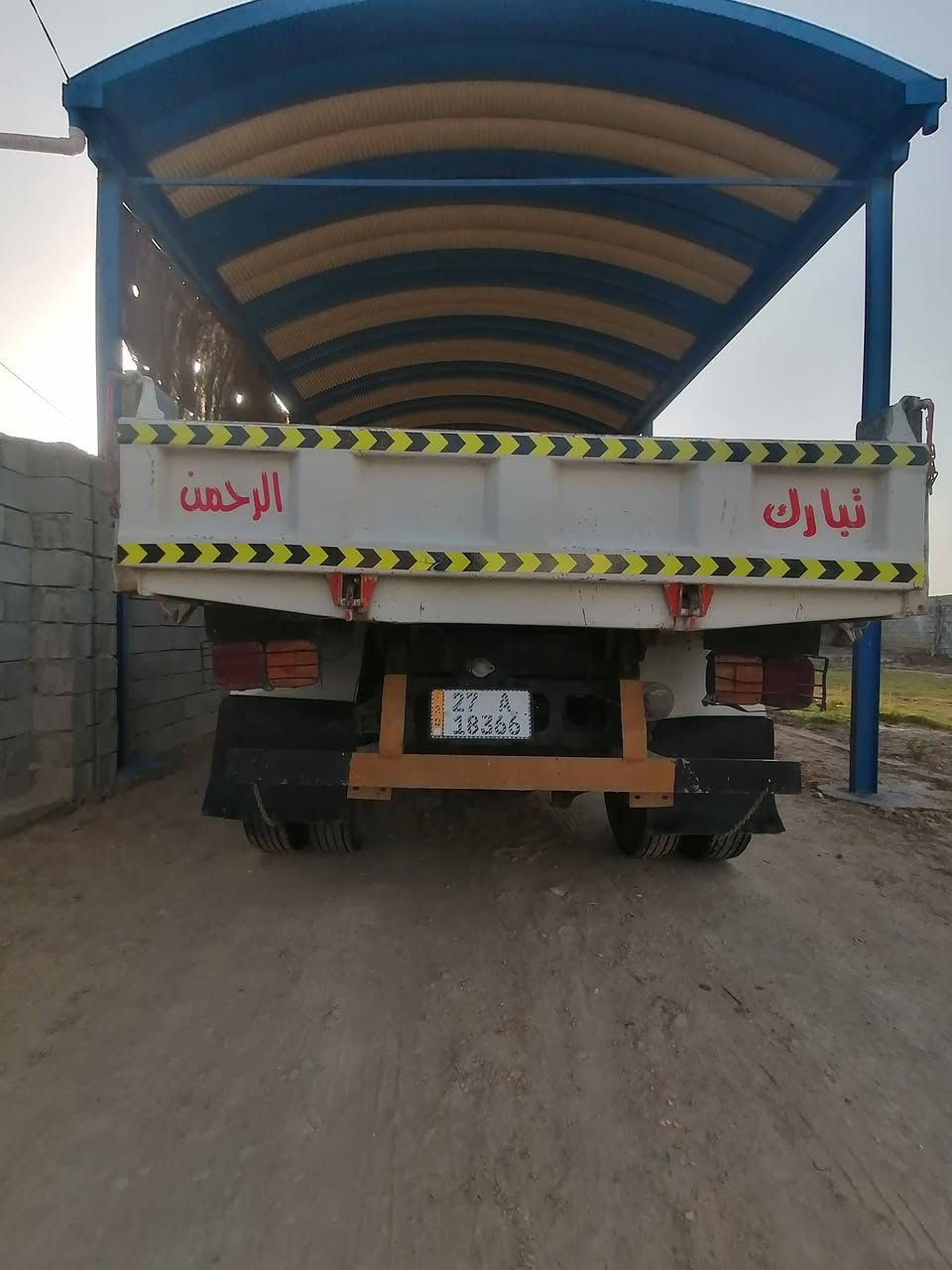 السلام عليكم هينو شيطان قلاب بلاد منزل موديله 2002 باسمي سنويه لغاية  2031  مكينة 6 سلندر كير 7 نمر بم ونوزل ميكانيكي تخم تاير السيارة مكفوله من العيب الشرعي للاستفسار *********** الرجاء اخوان بس الشراي يتصل
