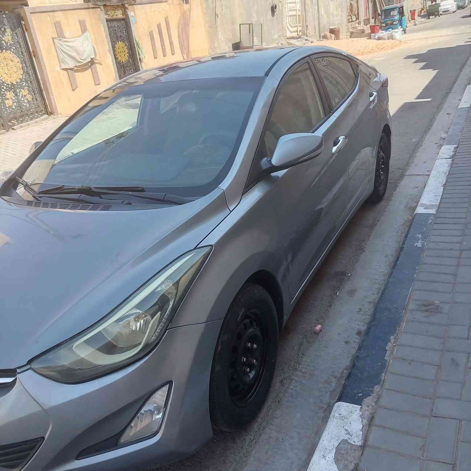 سلام عليكم لانترا 15خليجي تبريد قطعتين   اشاير بل مري كير مكينه حداده تخم تاير خير من الله رقم بصره انكليزي تحويل مباشر كفاله من الحادث بيه رشات صبق  سياره احله من صوره سياره كامله من كلشي مكينه 1600دوش  سعره 86وبيه مجال قليل ***********

