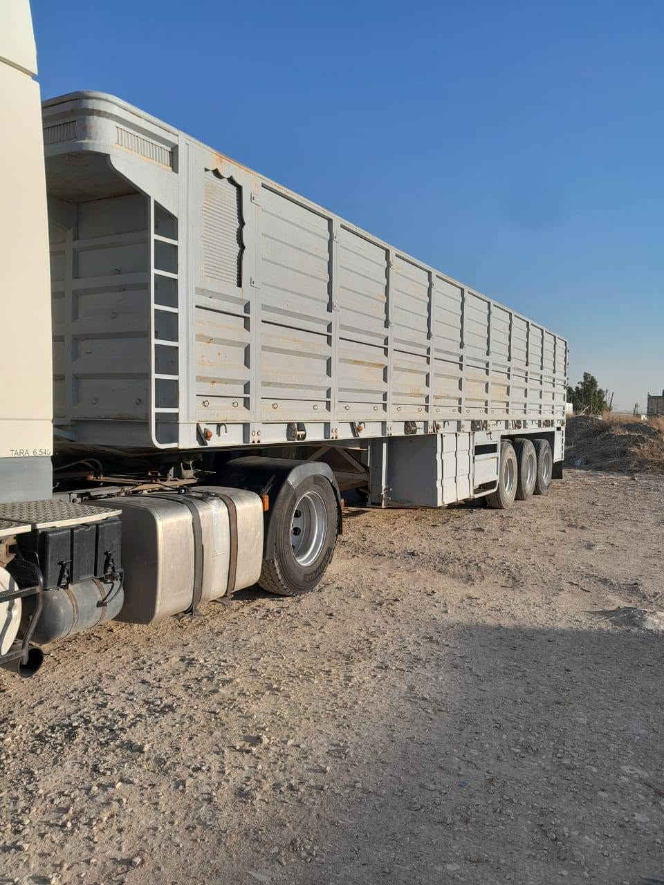 عربانه جناب حدادي للبيع (***********/***********) 3 دناكير صيني 14 شاصي 14 تخم تايرات عربانه جاهزة للعمل العربانه جديده ونضيفه ومكفوله مكاني موصل / تلعفر
