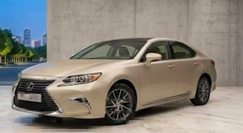 لكزز Es 350 2016
ماشية 57000كيلومةتر
كلين تايتل سفر شريكة
فول مواصفات 

كير محرك مكفولة 
تحويل ثاني يوم 

رقم صاحب السيارة 
***********
