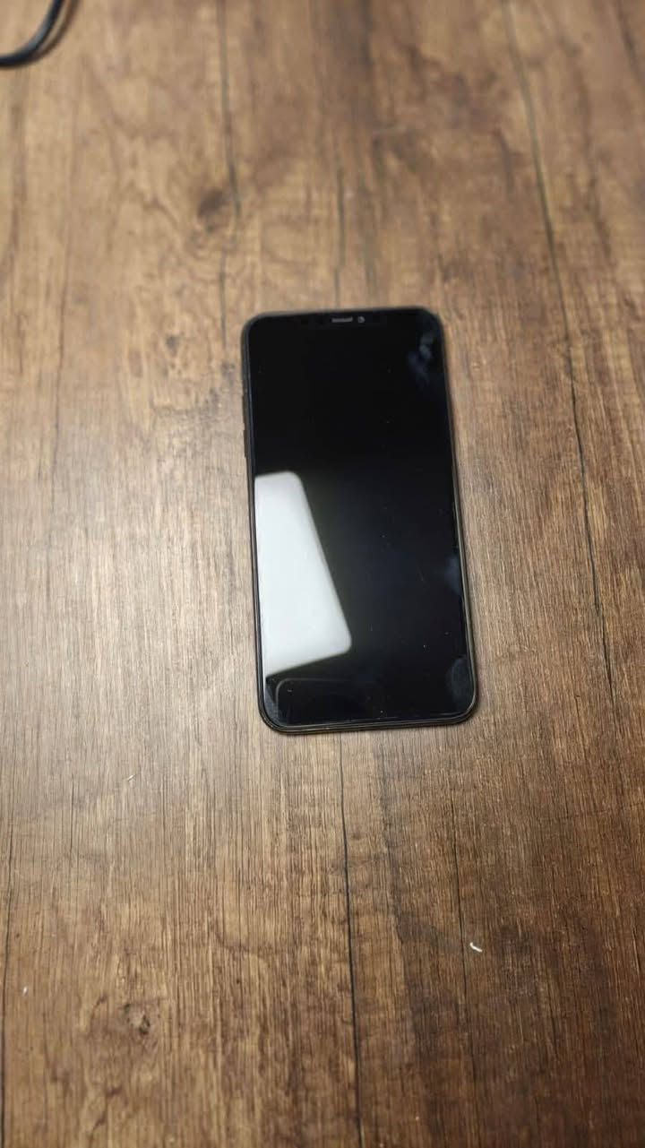 IPHONE 11 pro max 256
مكفول من كلشي فقط مستبدل شاشة وكالة وبطارية لجهاز كامرات راقية و ببجي 60 فريم
لسعر 250 وبي مجال للشراي🌹

***********
واتساب او خط
