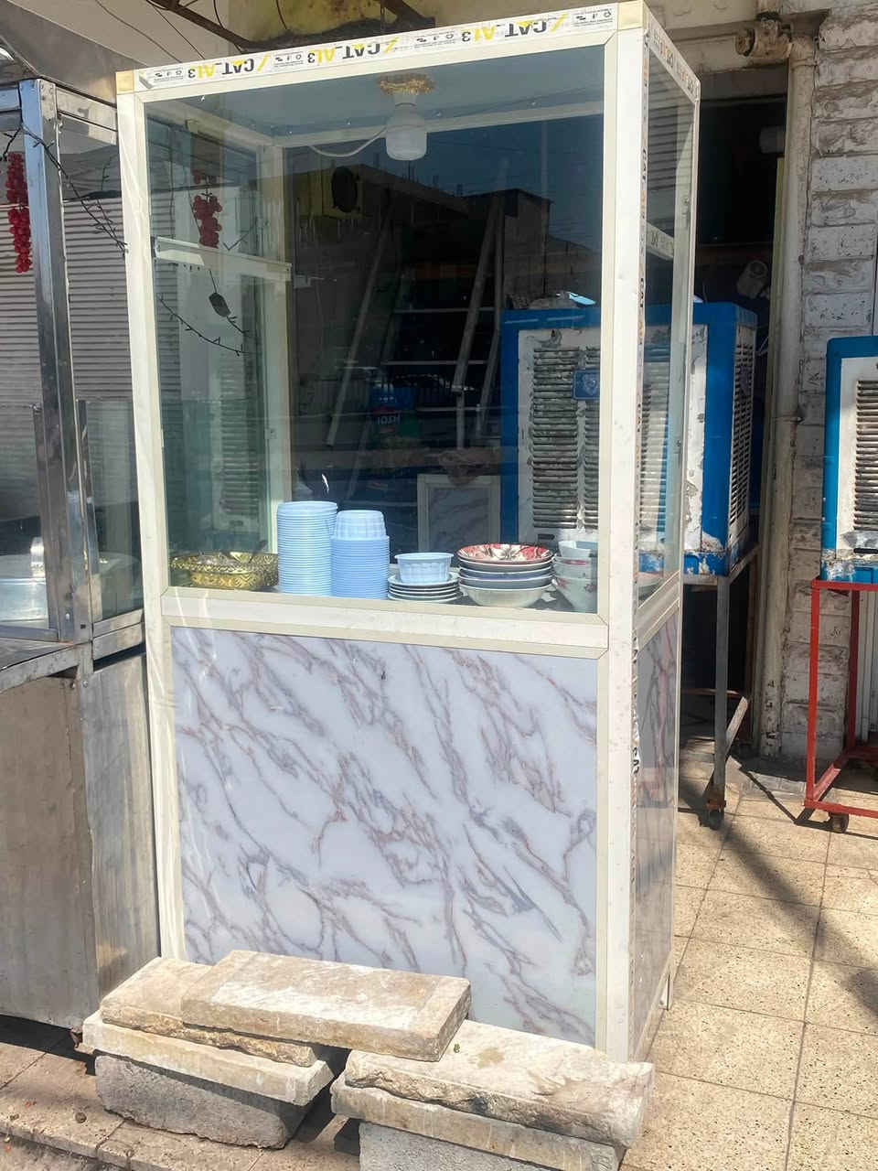 متاحة اغراض مطعم جديد مستخدم شي قليل للبيع ايسر الموصل للتواصل
***********اسيا
***********كورك
