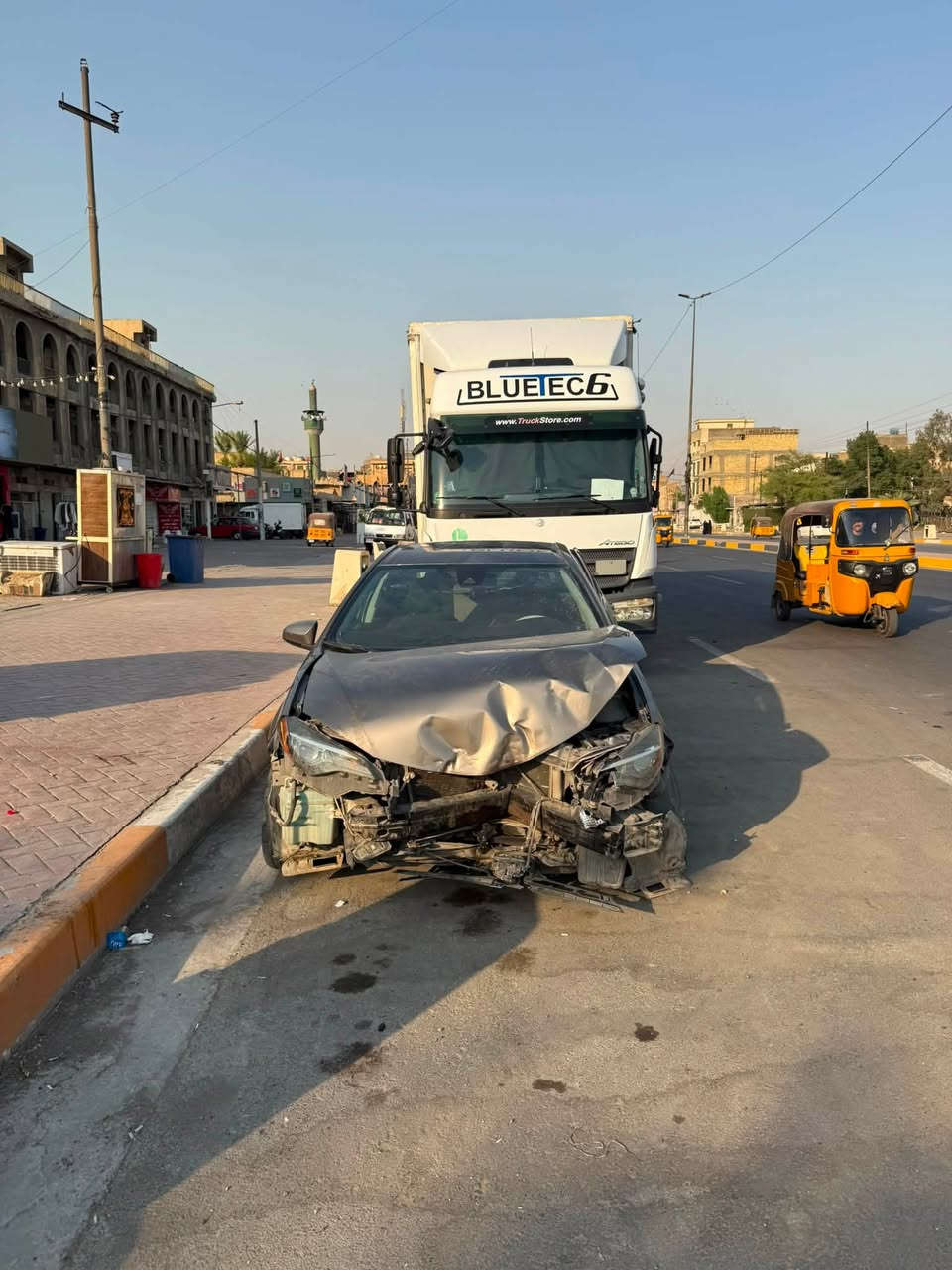للبيع كورلا وارد مريكي موديل 19رقم بغداد هزه سنويه جديده ابيع عل حادثه مكينه وكير مابيهن شي 1800مكينه موصفات عاديه ايرباك طاك حادث مريكه جاملغ وباب بدون دواخل شراي يتصل مكاني بغداد اعتذر عل مراوس 
 ‭ ‭***********‬

نص مكتوب في الصور:
- BidFax.info