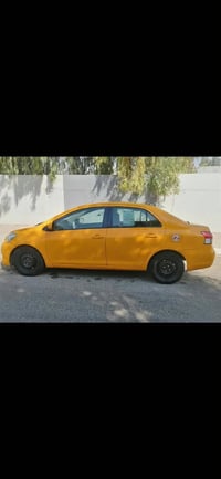 يارس موديل 2008 كندي بسمي بغداد سنوية ورقم وهزةجديد السعر 62  07710658...