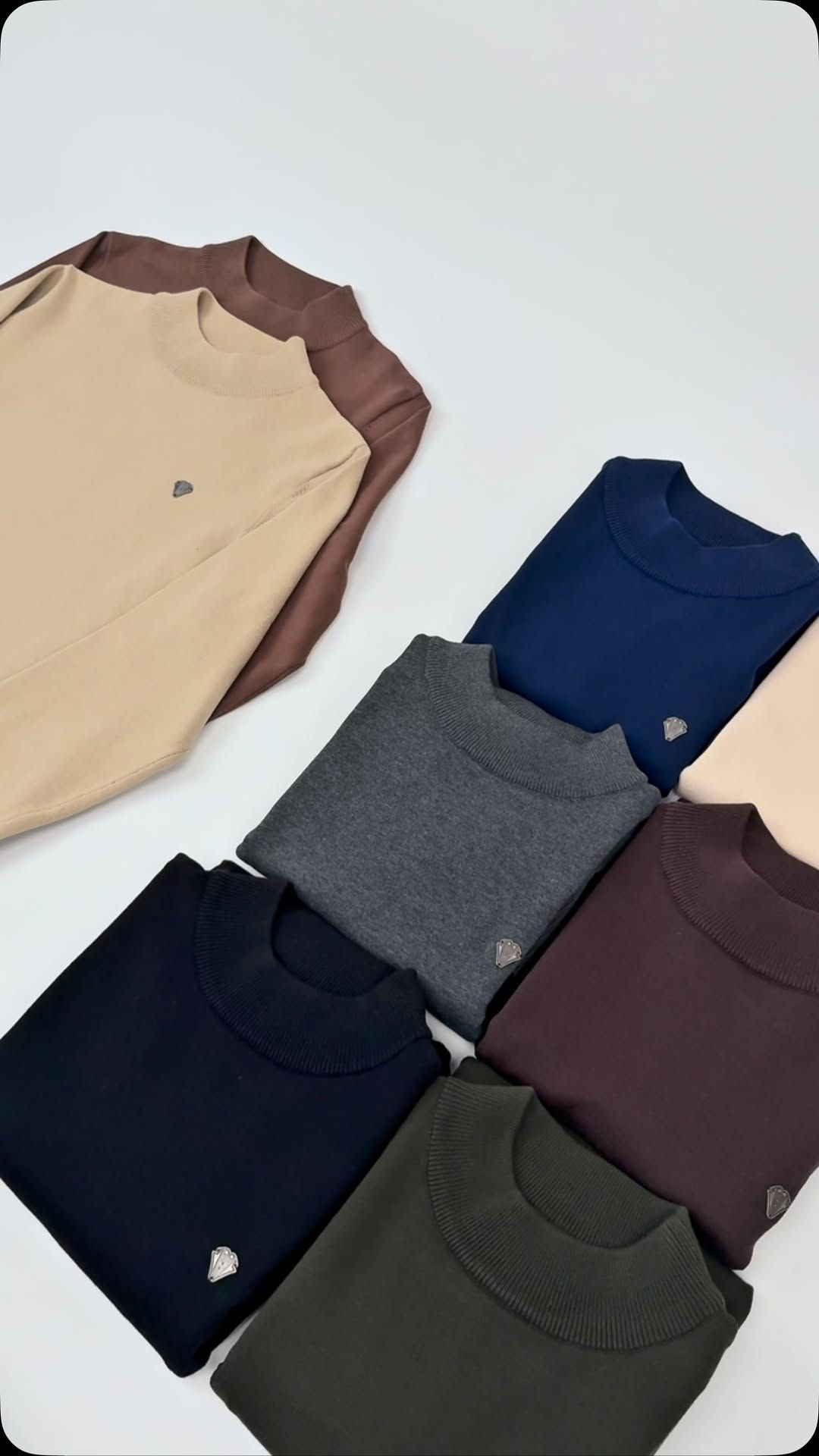 بلوز مخمل • ٨ ألوان • مقاسات S-2XL