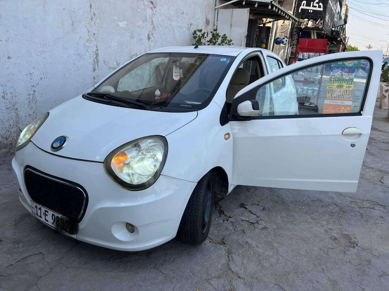 البيع سيارة باندا موديل ٢٠١٣ رقم بغداد انكليزي شاشة وكاميرا خلفية جاهزة من كلشي نظيفة سعر ٥٠ وبيها مجال بغداد ... الاتصال على الرقم ***********
