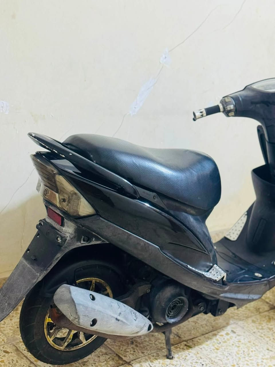ماكس عدله لبيع دراجه مناقصها برغي بيها تزويد يدات وكلجات رياضي وقبق هندر ودوسات ستيل وياله رياضي  سعر 650وبيها مجال دراجه بلاديه 49كهربائيات كلها شغاله للستفسار تصل او خاص ***********8
