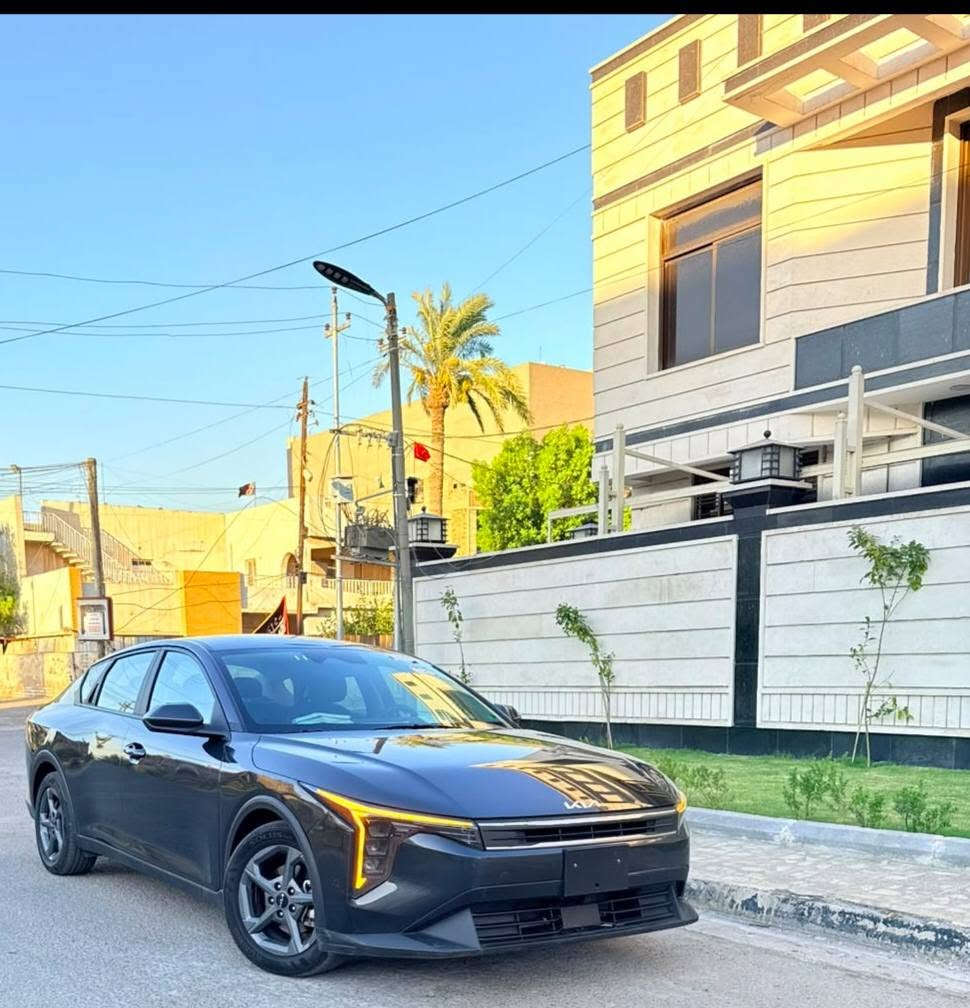 السلام عليكم KIA K4 2025 LX وارد امريكي
بصمة  / هندبريك دكمة  / لايت LED  / مكينة 2000 دوش / شاشة كبيرة متصلة ديجتال   / اوتو هولد / LED امامي وخلفي / قيادة ذاتية / كامرة دوارة / رادار تعديل مسار / اوتو بريك / مود درايف / تحكم ستيرن / كروس سرعة /مانع انزلاق / بلوتوث / اواكس / USB / ماشية 19000M

حادثه موضح بلصور مبدل فقط جاملغ امامي بدون دواخل وطرف البنيد تصليح 

مكان السيارة بغداد البلديات 

للتواصل *********** 

ملاحضة السيارة بدون رقم دخول جديد رجاءاً بدون خاص راسل واتساب وبخدمتك
