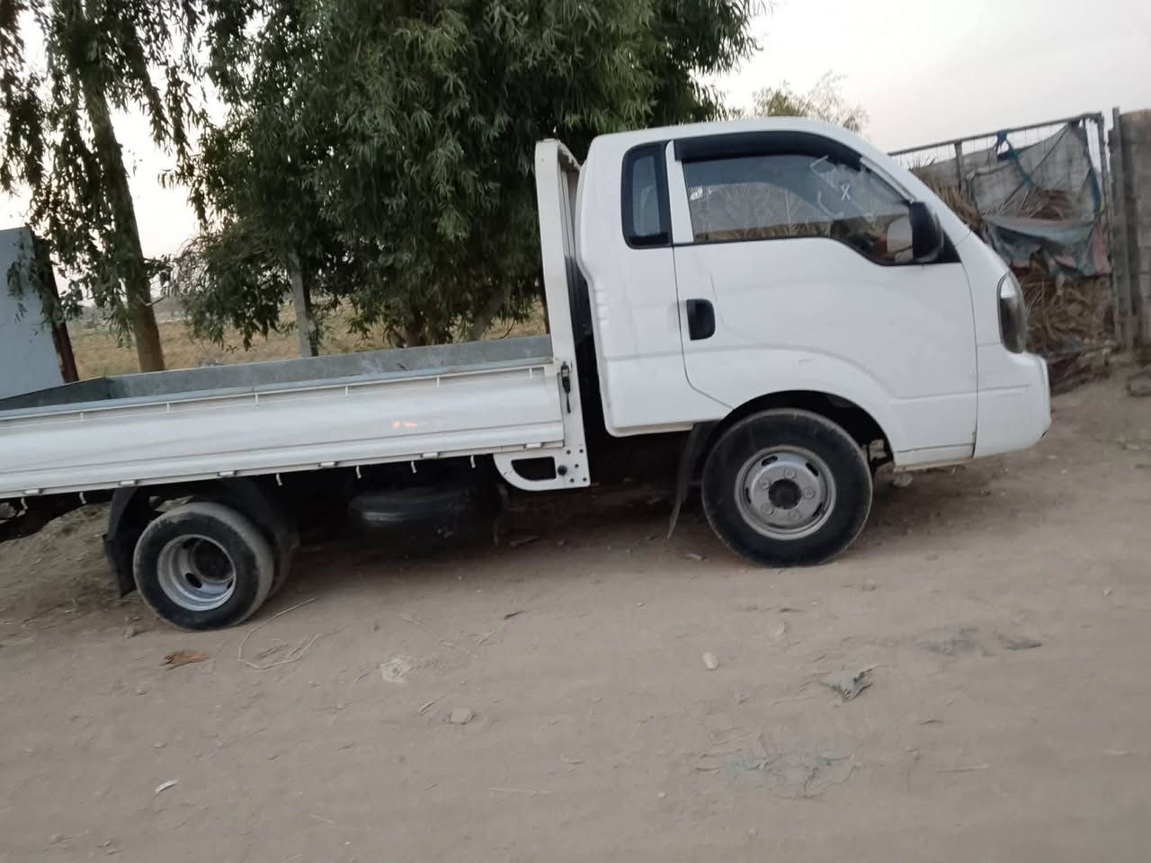 السلام عليكم كيا  فحل موديل 19مكفوله عام بسمي سعرها 140بيها مجال بسيط *********** مكاني بغداد المعامل
