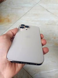ايفون ١٣ برو ماكس • ٢٥٦ • كامره ٠.٥ واكفه