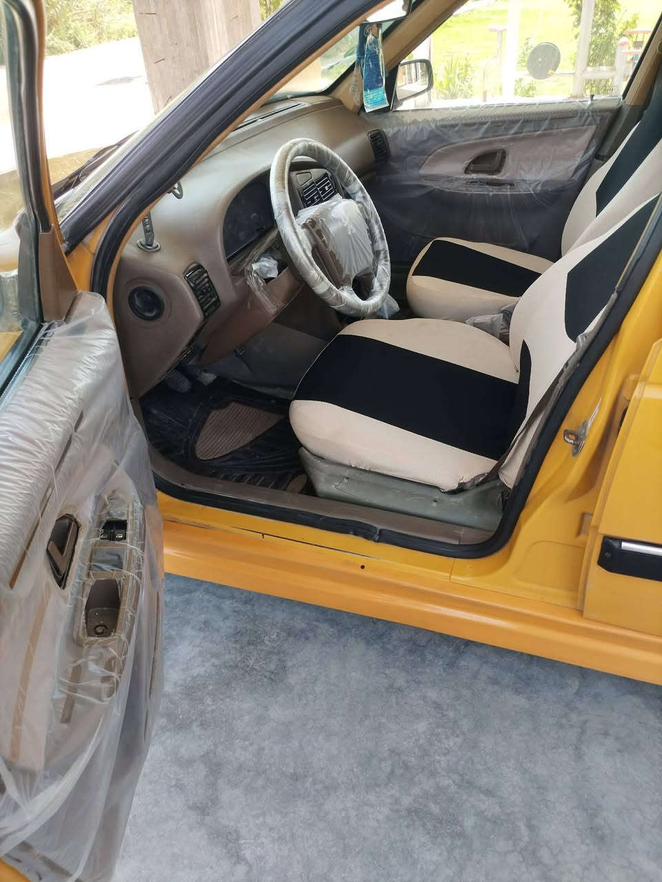 بيجو 405 موديل2015 مكينه وكير وحدادية وشواصي وتبريد مكفولات 
مطلوبه  هيئه وغرامات مروريه 4 اوراق
السنوية الغالية 2027
السعر 28
المكان بابل حله غير متواجد على الفيس الاستفسار الاتصال بالرقم *********** وشرط التحويل
