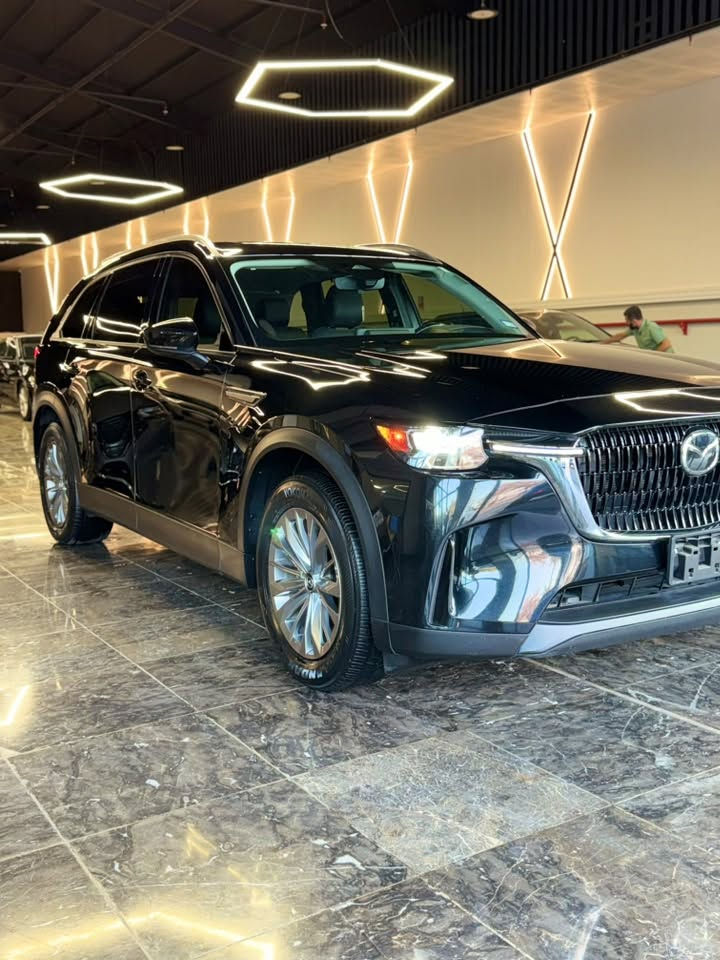 MAZDA - CX90

2024

37.000MIL

بۆیاخ نییە ( بدون صبوخ )

‎کۆمپانيای هەرێم عثمان سعيد بوبازرگانی ئۆتۆمبێل لە کوردستان و عێراق و دەرەوەی وڵات 
‎📍ترمينالی نوێی سلێمانی بەرامبەر هێزەکانی ( ٧٠ )

‎شركة هەریم عثمان سعید للتجارة کافة انواع السيارات في خارج و کردستان و العراق 
‎📍ترمینال جدیدة السلیمانیة مقابل قوات مسلحة ( ٧٠ )

*********** - ***********📱
