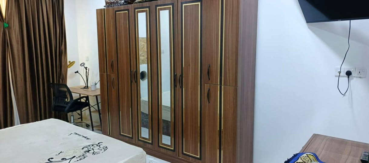 سلام عليكم غرفه للبيع نضيفه كلش مكاني الدجيل سعرهاا 450الف وبيها مجال هذا رقمي***********
