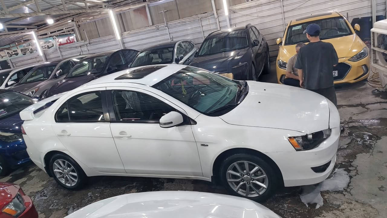 السلام عليكم
مسيوبوشي لانسر قرش
موديل ٢٠١٦
خليجي
فتحه تحكم ستيرن محرك ١٦٠٠ ويل كب
مكان البنوك
السعر ١٠٥ قفل
بدون ضرر عدا الدوسه بيهة صبغ شي قليل
هاتف ***********
