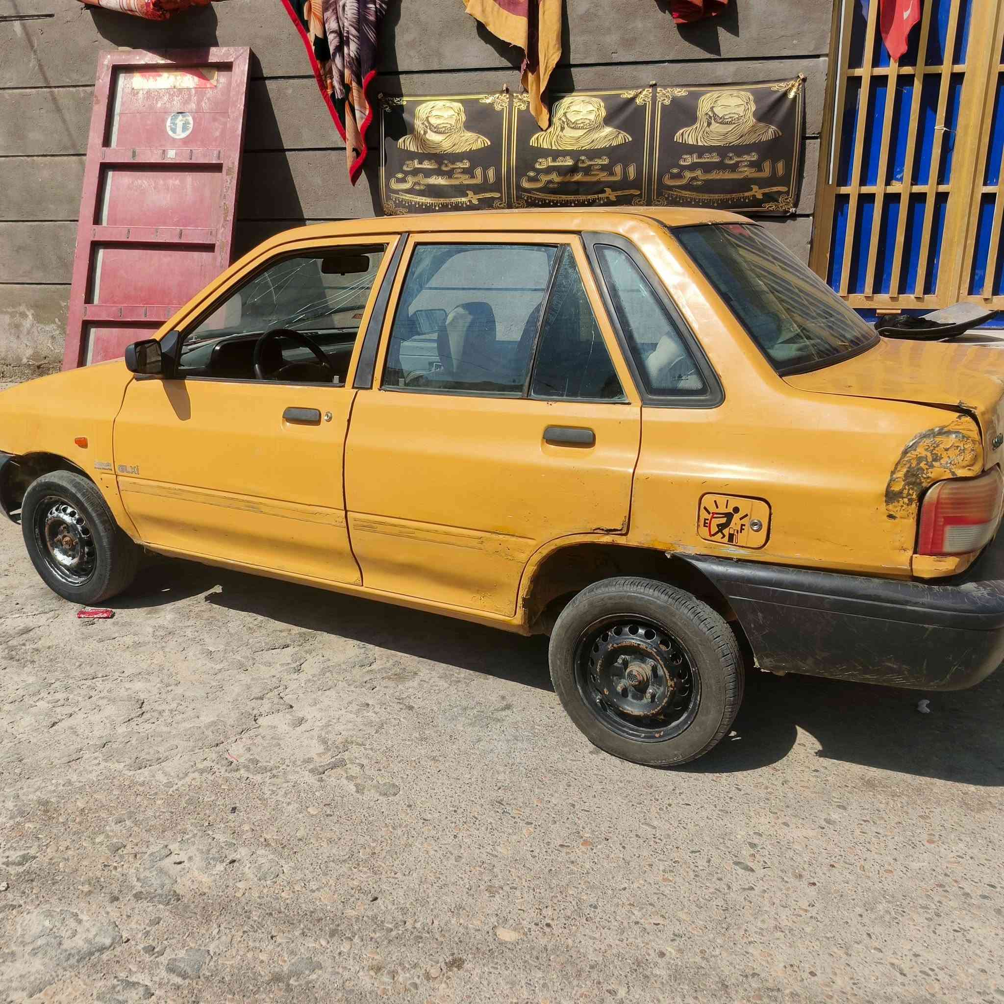 سيبه للبيع موديل 11 مكينه وكير كفله وتخم تير كهربيايت كله شقله تبريد بس غاز ⛽ عوزه سنويه نافذه ٢٣ وصفره قرامات عليها هيه بل ميتين الف ورعيه بلعماره اوجهك وياه هوه يريد تحولي سياره جلهزه الف ما تذب عليها وذا مراوس بسياره يباني وطي فرق عادي كون مكصوصه او نقل جثه هم عادي  وهذا رقمي *********** بيه وتساب السعر ١٤ ورقه وبيها مجال
