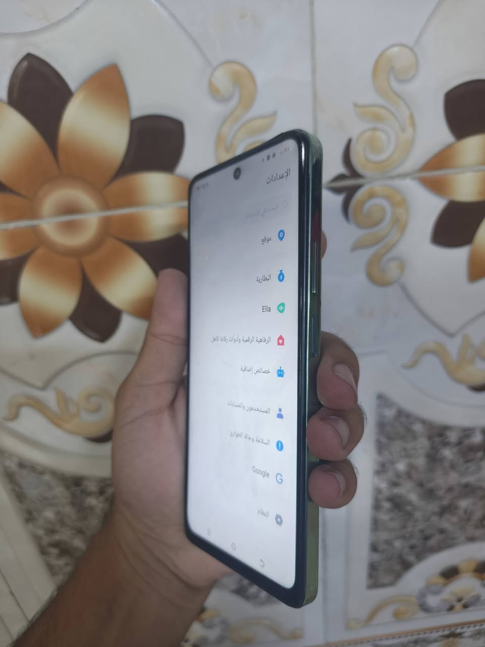 تكنو سبارك 20 برو 
ذاكره 256 رام 16 
 مشكله بس وايفاي ميشتغل
 شغال عل اخر حبه اريده ب 75 الف مكاني بغداد البلديات

اتصال ‏ *********** ‏
