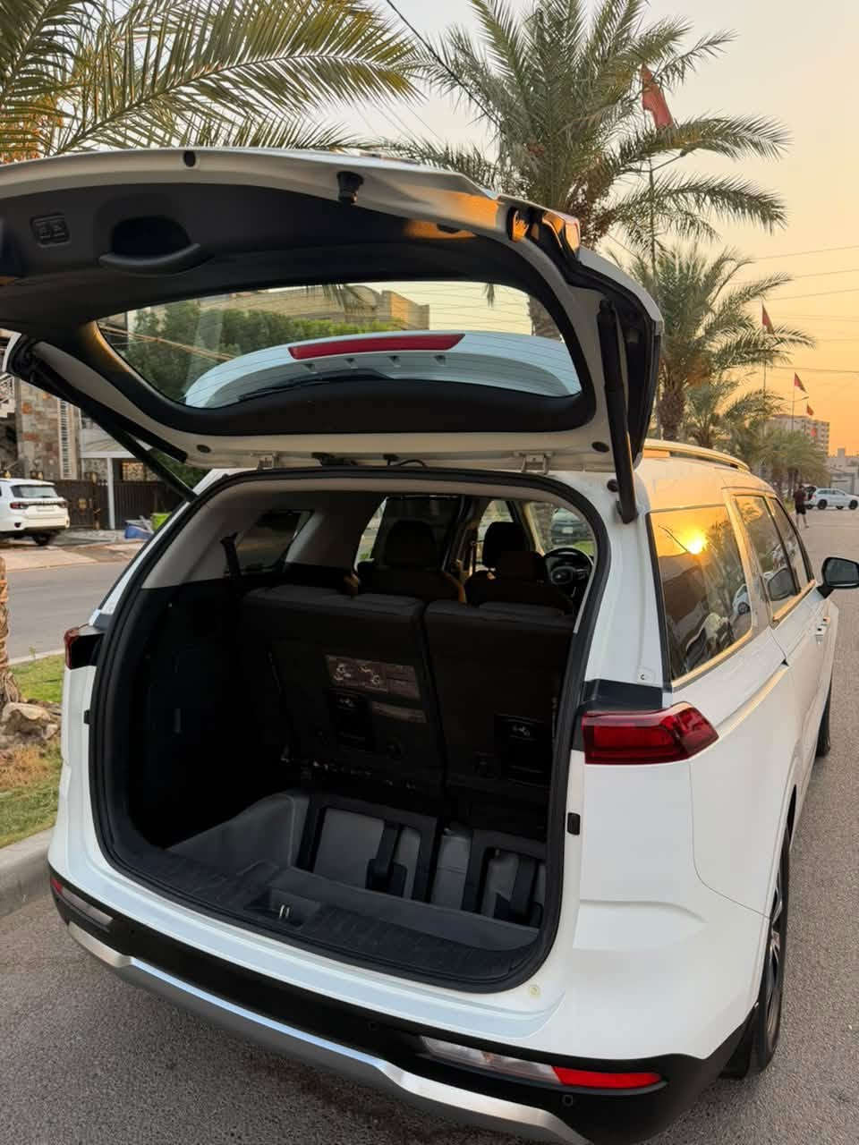 🚘 للبيع كيا كرنفال 2021 – خليجي 

✨ سيارة عائلية 7 راكب فخمة ومواصفات عالية، مناسبة للعائلة والسفر والاستخدام اليومي.

🔹 موديل: 2021
🔹 خليجي
🔹 ضمان دولية
🔹 محرك 6 سلندر
🔹 3 قطع تبريد
🔹 بصمة
🔹 أبواب كهرباء
🔹 ستائر جانبية
🔹 مانع انزلاق
🔹 مثبت سرعة
🔹 تبريد شاشة
🔹 هاند بريك بصمه 
🔹 كاميرا
🔹 حساسات أمامي خلفي
🔹 GPS
🔹 مواصفات مميزة وراحة عالية للركاب 👌

📍 السيارة متواجدة في بغداد

📞 للاستفسار والتواصل:
***********

🔥 الجدية فقط، والمعاينة على أرض الواقع.

#كيا #كرنفال #كيا_كرنفال #كيا_كرنفال_2021 #سيارات_بغداد #سيارات_العراق #سيارات_للبيع #خليجي #بغداد

نص مكتوب في الصور:
- 11 2021