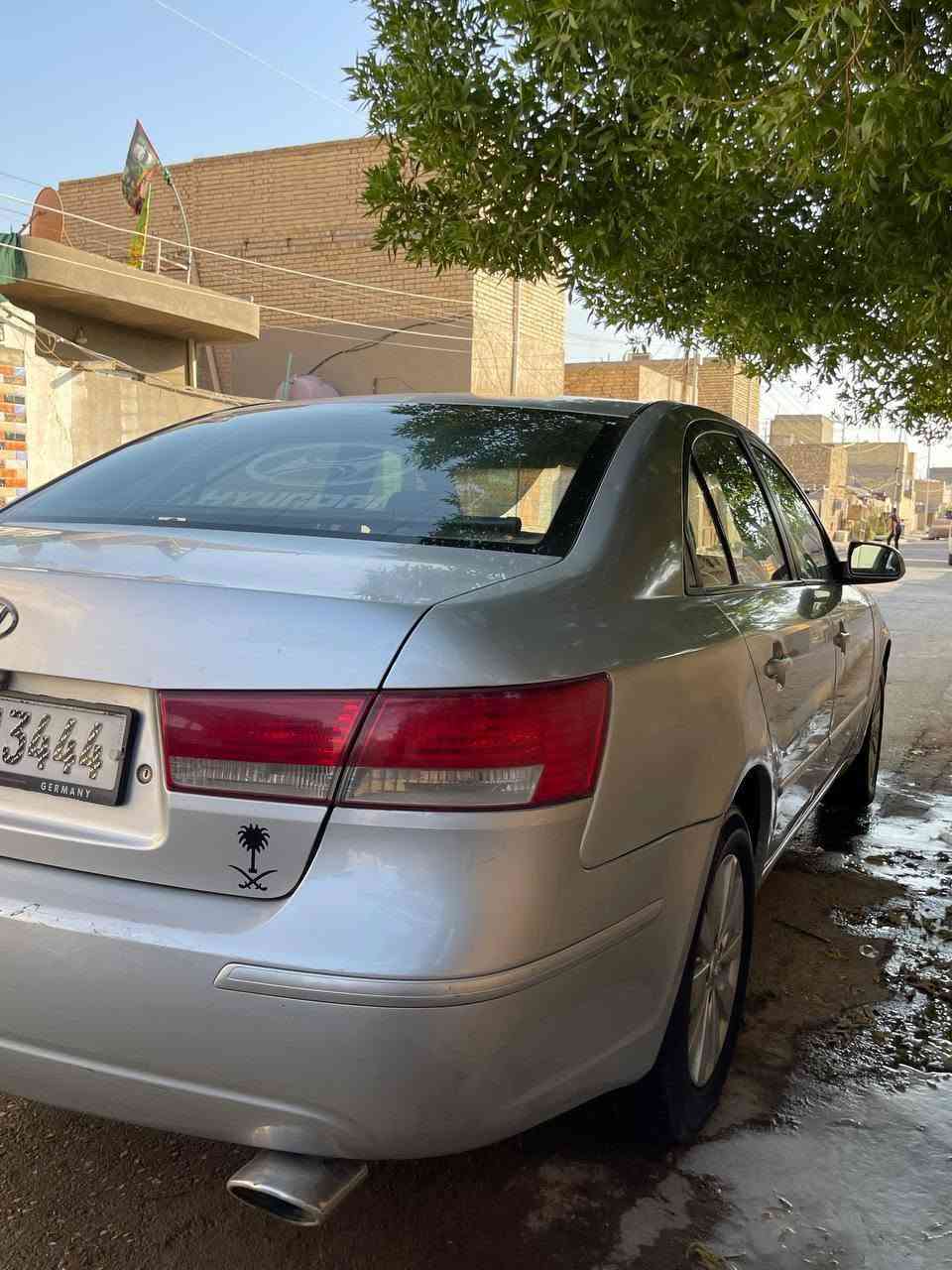 اسلام عليكم 

سوناتة كوري 2008 شكل  9  10 
داخل جلد اسود نضيف منضومه غاز 60 صدر خلفي امامي جديد تخم تاير ويل كب 5 مكينه وگير كفاله لاتنقيص ولا تبخير رقم بغداد مميز السياره مال جناي مامشتغله خط ضررها بابين جهة اليسره وشبر من جة الچاملغ الخلفي بدون دواخل السعر 110 وبيها مجال العنوان واسط النعمانيه للستفسار على الرقم *********** 

(ولعنده مراوس حسب القناعه )
