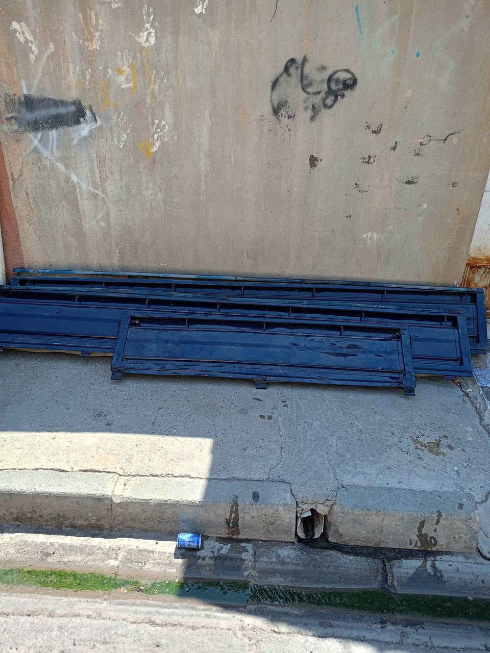 سلام عليكم اصفاح بيبان  كيه لوك مابيهن اي عيب لابيهن لاضربه ولاطعجه سعرهن 150الف وبيه مجال ممتوجد ع فيس اتصل ع رقم ***********

