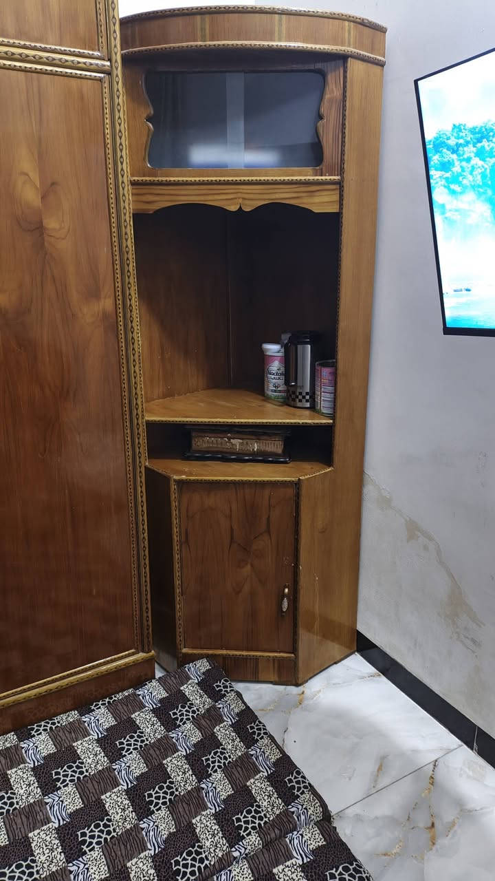 غرفه اخشاب • للبيع
