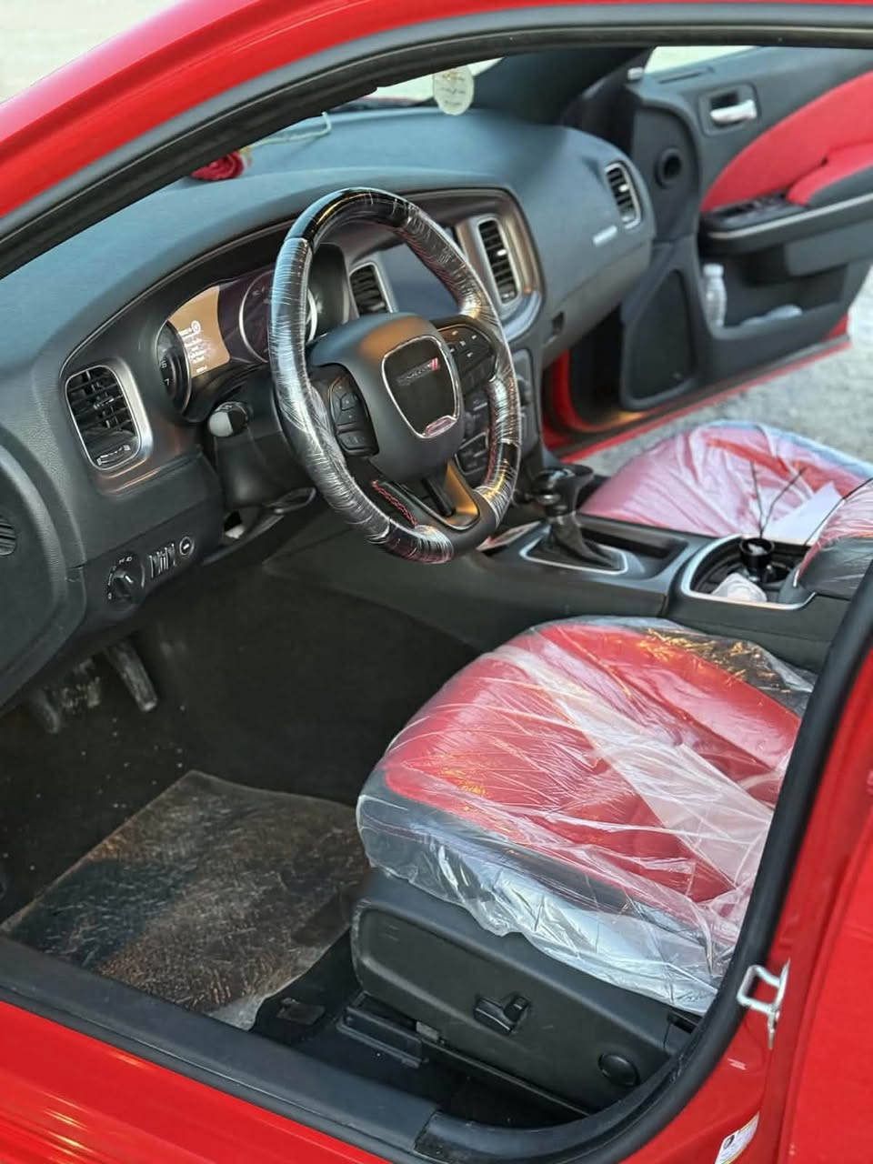 السلام عليكم
دوج جارجر ( DODGE CHARGER ) اخر اصدار لاست كول

اللون : احمر طماطي 🩵

الفئه : SXT  

موديل: 2023

رقم السياره: بغداد دولي تحويل بأي وقت وسنويه ل 31 وهزه جديده    

المحرك: 6 سلندر 3600 ( كفاله )

المسافه المقطوعه : 34 MI ( ماشيه قليل )

حاله السياره :  (تقرير 0 لاصبغ لافتح لاتبديل كفاله عده بارد زغير بالباب هنا بالعراق امريكا )
**********************************************
1- المصابيح الاماميه زنون عالي ناصي بلاد
2-كاميرا خلفيه دواره 
3- شاشه كبيره مع نظام ملاحه نفكيشن GPS
4- حساس خلفي
5- توقف ذاتي عند فتح الباب
6- داخل مخمل بلاد
7- دخول ذكي بصمه
8- سستم صوت الباين مع سماعات الباين 
9- ويل حجم 19 جديد مع تخم تاير جديد
10- حساسات خلفيه 
11- المقاعد الاماميه ( حضن ) وكهرباء

***********************************************
*السياره جديده جدا وكدامكم الصور ومابيه نقص حته كتلوكات مال الشركه وياها
*ويل اصلي حجم 18 مع تخم تاير جديد 
*محرك كير تبريد ع وضع الشركه كفاله
*حداديه ع وضع الشركه

السعر اتصل او علق يجيك خاص وبالخدمه
مكان السياره : (كربلاء )

 *********** وات ساب
***********
واسف ع الاطاله

نص مكتوب في الصور:
- 61 10:52 bid.cars 11 / 12 1:1 11