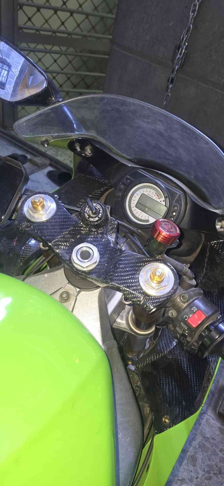 ننجا zx6r • ٦٣٦ • ٢٠٠٤