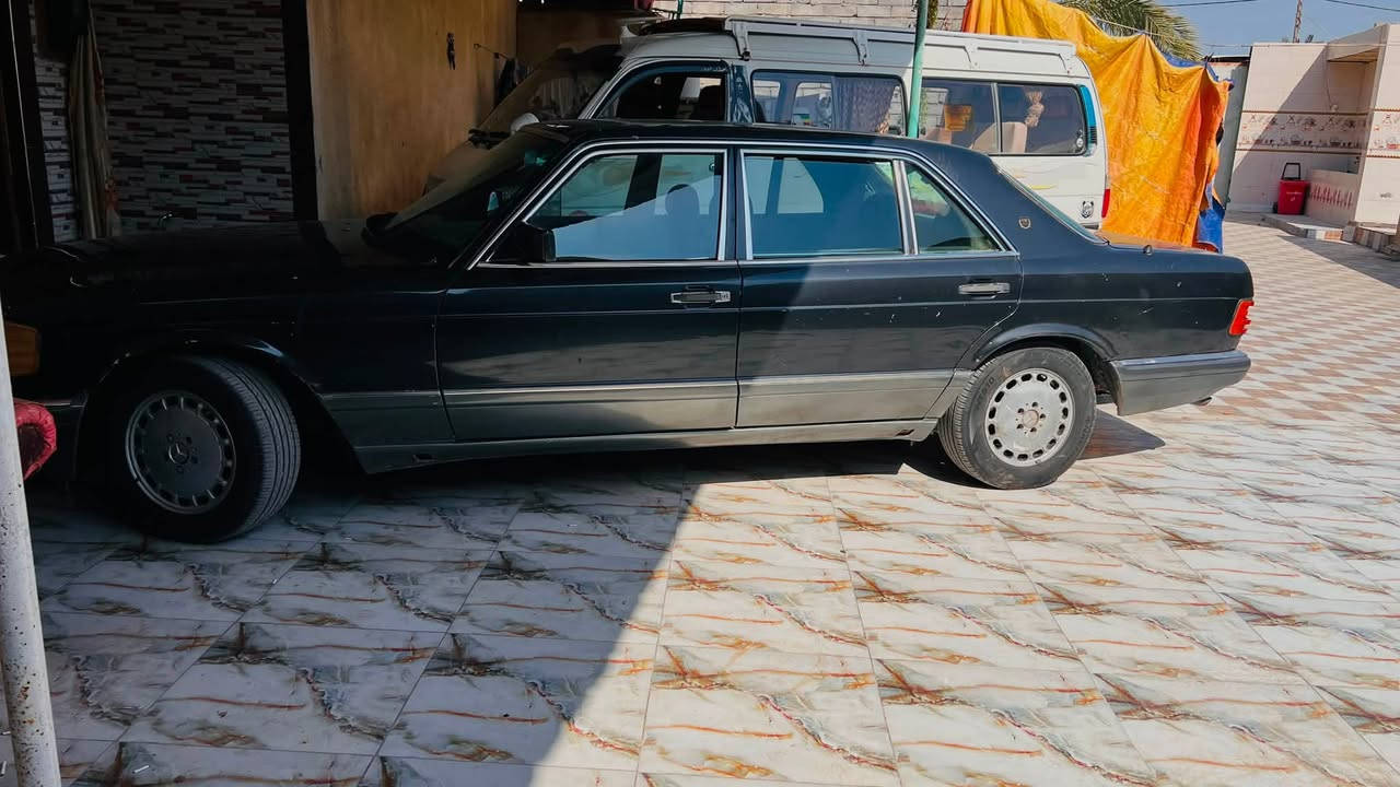 السلام عليكم حبايب مارسيدس رئاسي موديل 91
السياره حلوه محرك 3000vvt.  
كير محرك مكفول 
رقم بصره ،، 
السياره بلحقيقه كلش مرتبه 
وين ميعجبك شغل وطلع 
مكان السياره البصره قضاء المدينه 
السعر34 وبيه مجال حگ الجيه فقط ***********
